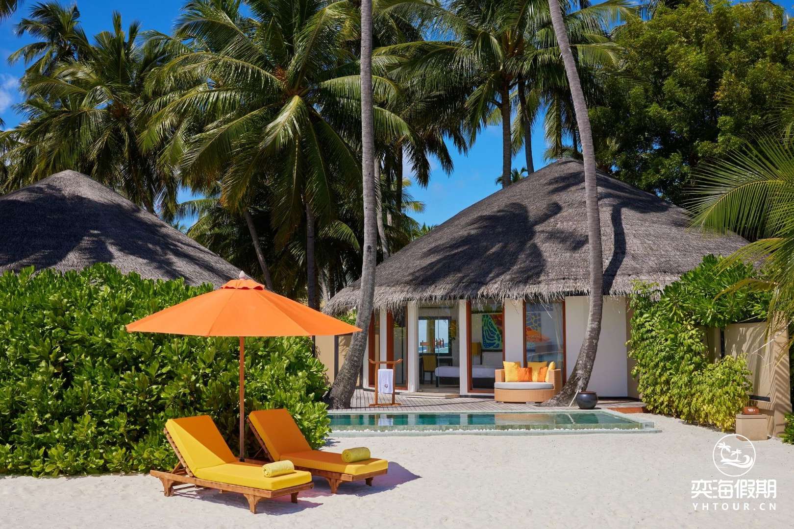 Beachfront Family Pool Villa (1).jpg