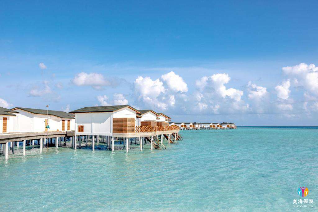 Lagoon Suite (2).jpg