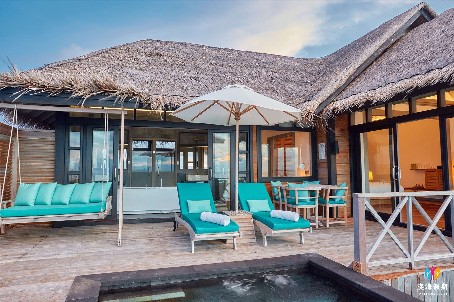 J.Sunrise Water Villas with Infinity Pool.jpg