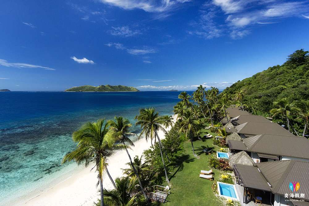 Beach Front Villa3.jpg