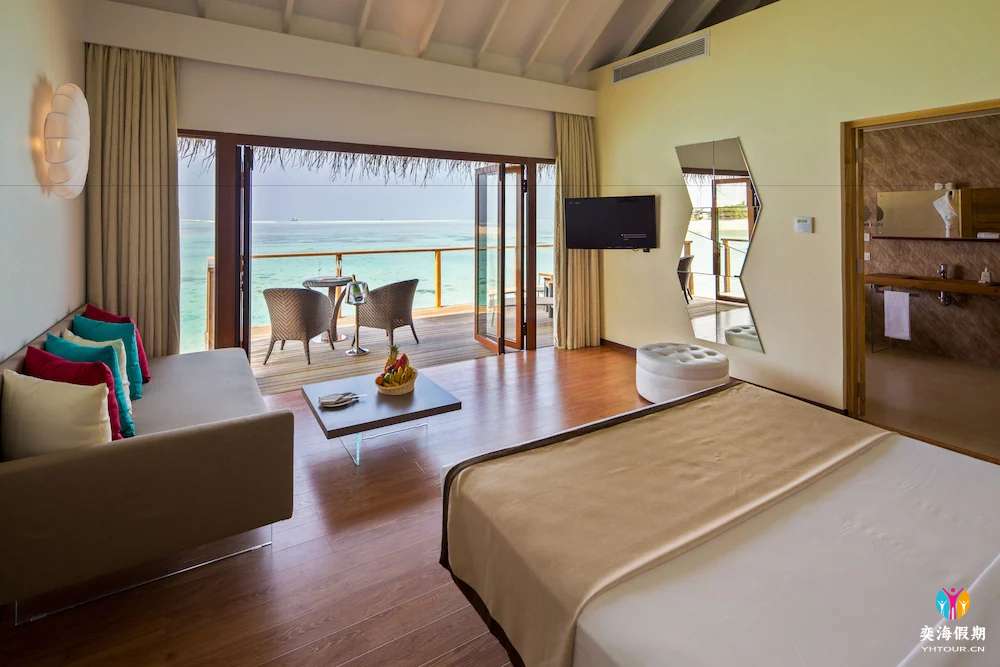 Lagoon Suite.webp (1).jpg