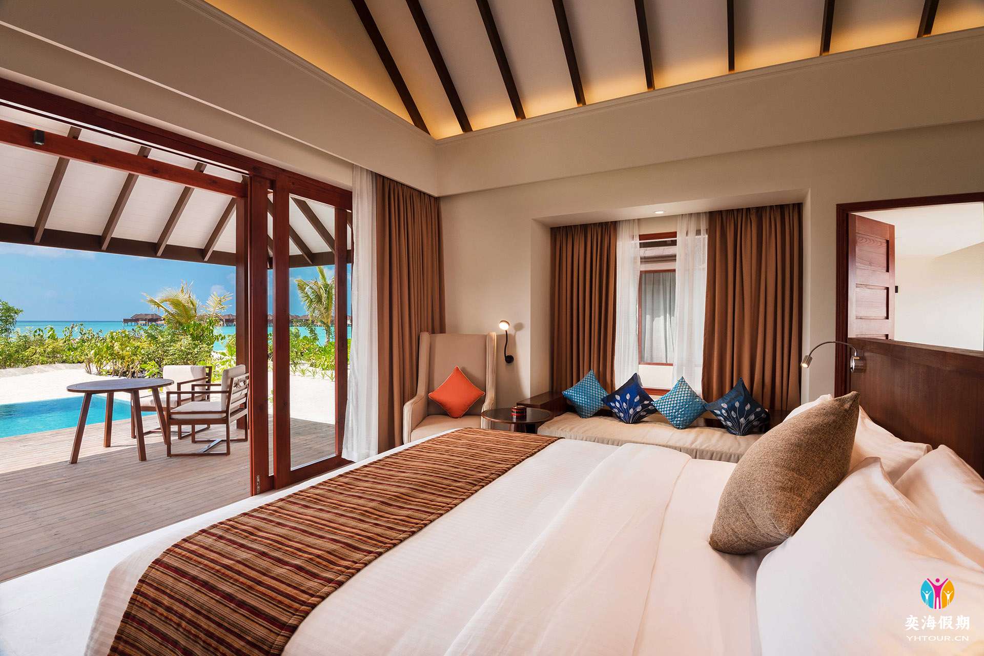 BEACH VILLAS.jpg