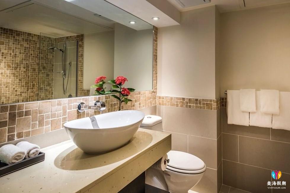 Garden View Room (1).jpg