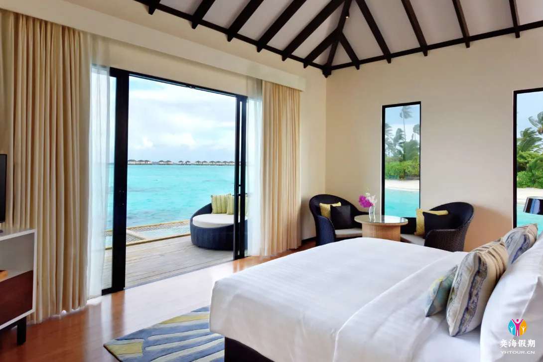 Overwater Villa.webp (3).jpg