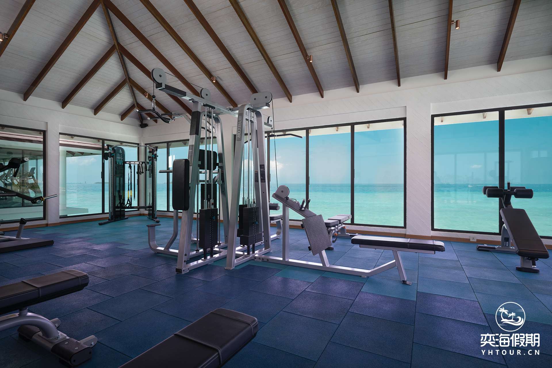 OBLU SELECT Lobigili - Overwater Gym Interior  - 04.2022.TIF.jpg