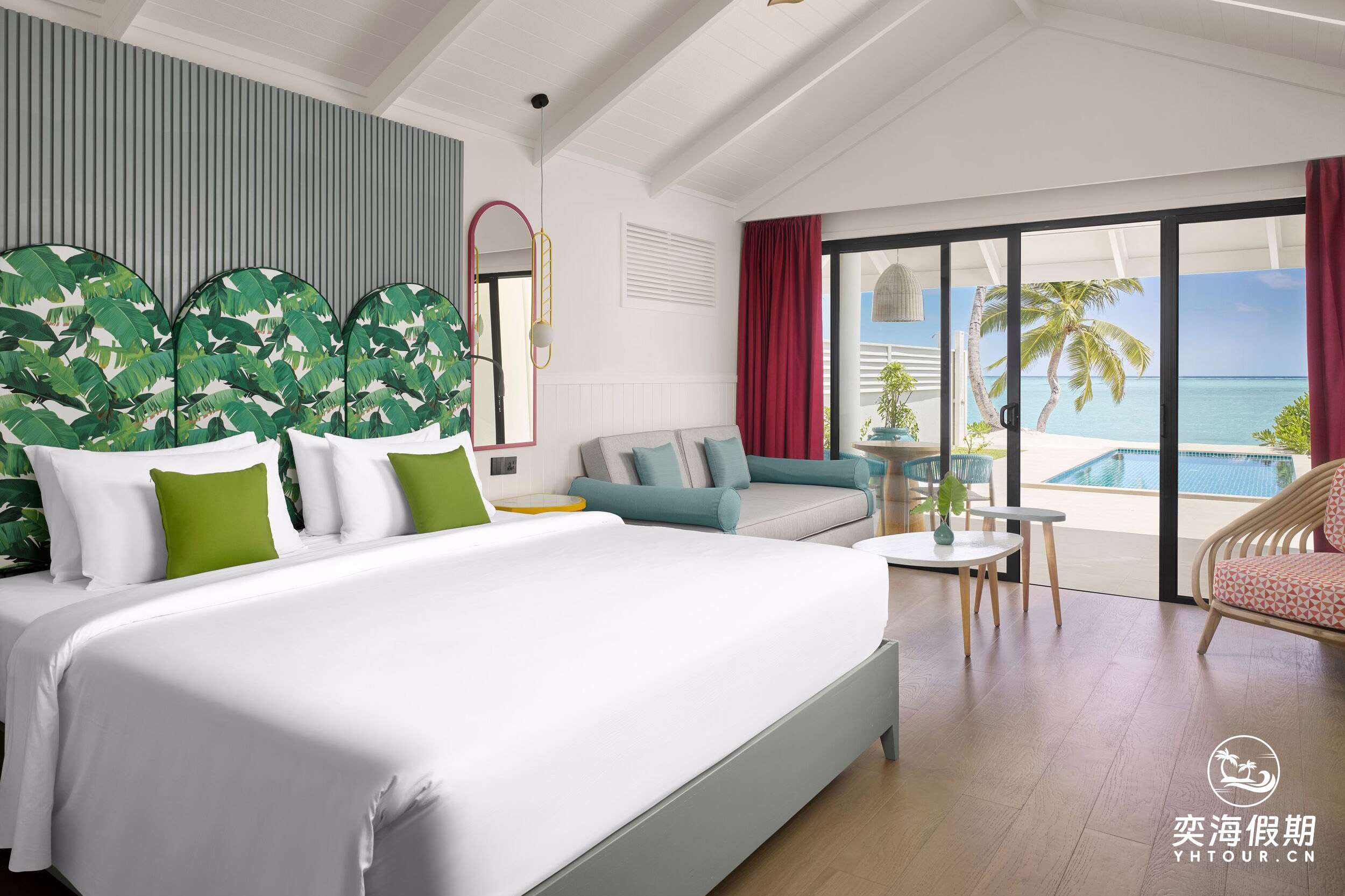 Villa Park - Beach Pool Villa - Bed - Large.jpg