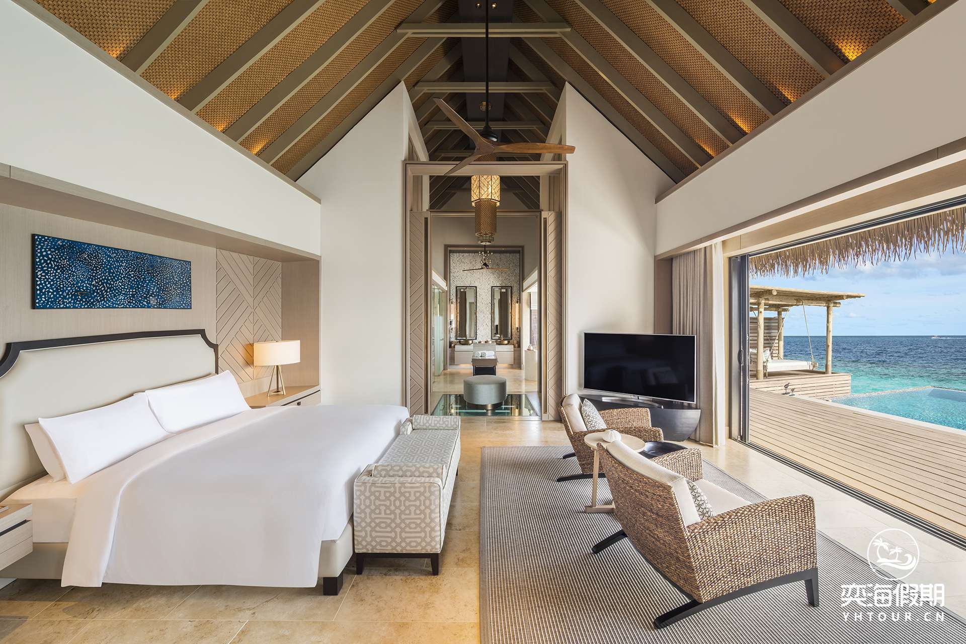 4. King Grand Overwater Villa_Bedroom.jpg