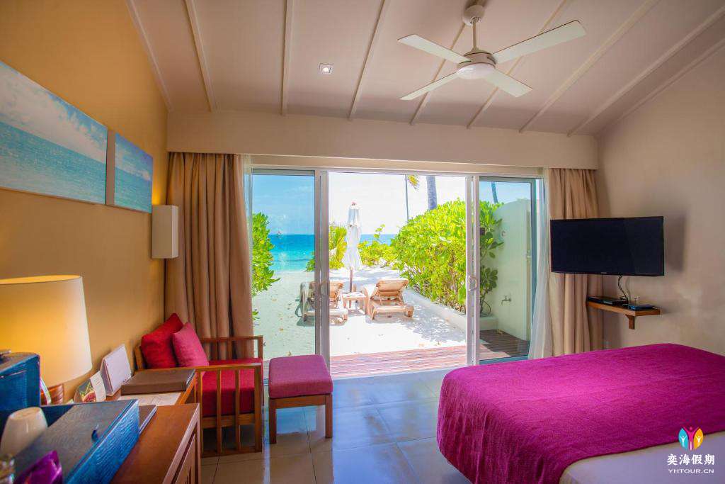 Lagoon View Beach Villa with Swirl Pool (2).jpg
