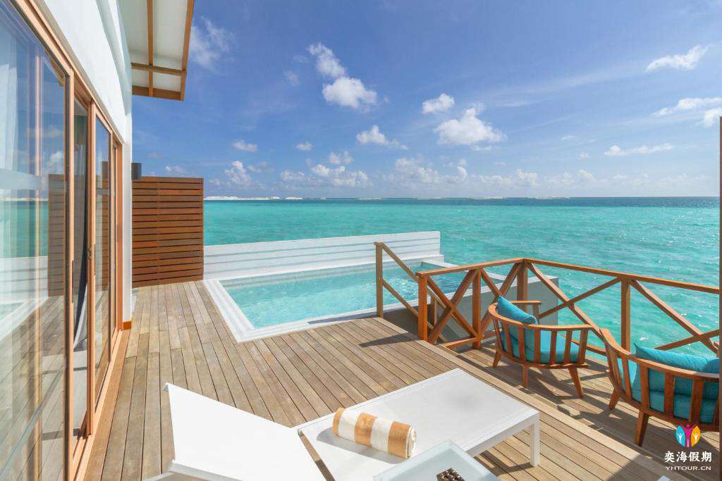 Lagoon Suite Pool (4).jpg