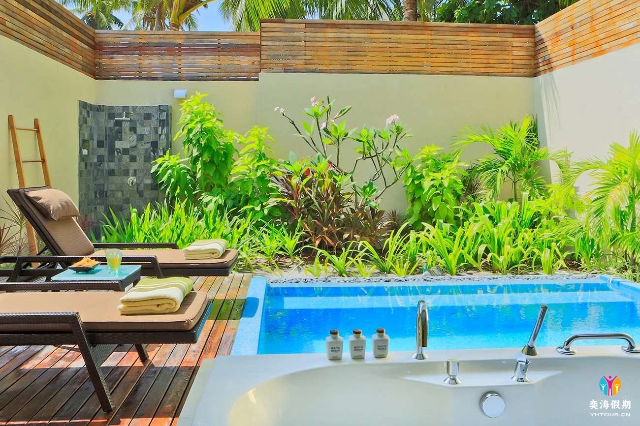 Garden Pool Villa.webp (2).jpg