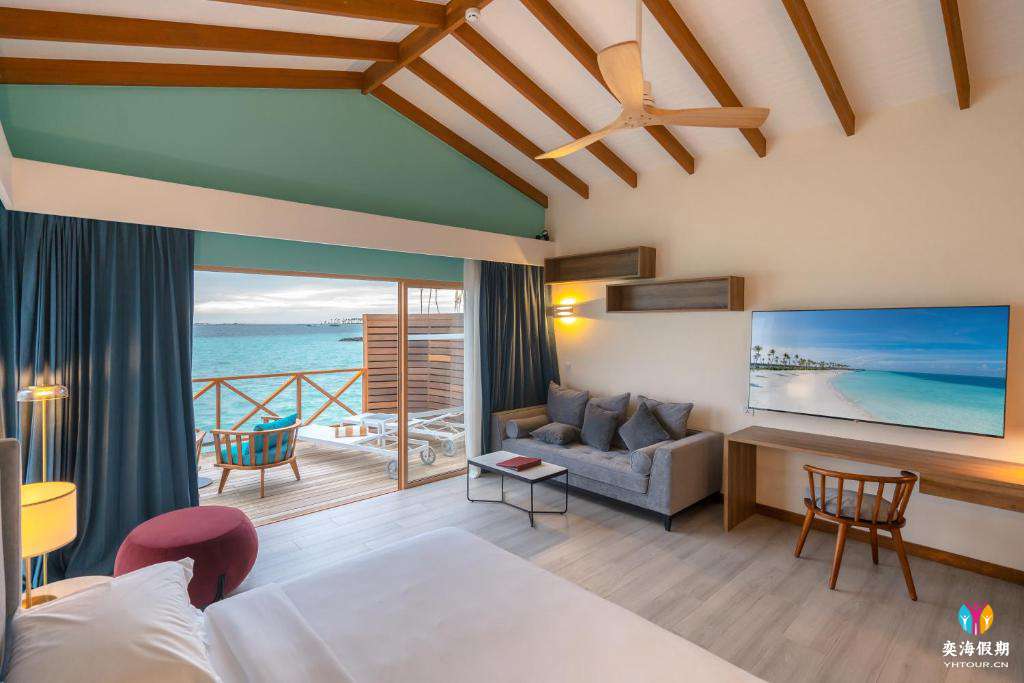 Lagoon Suite.jpg