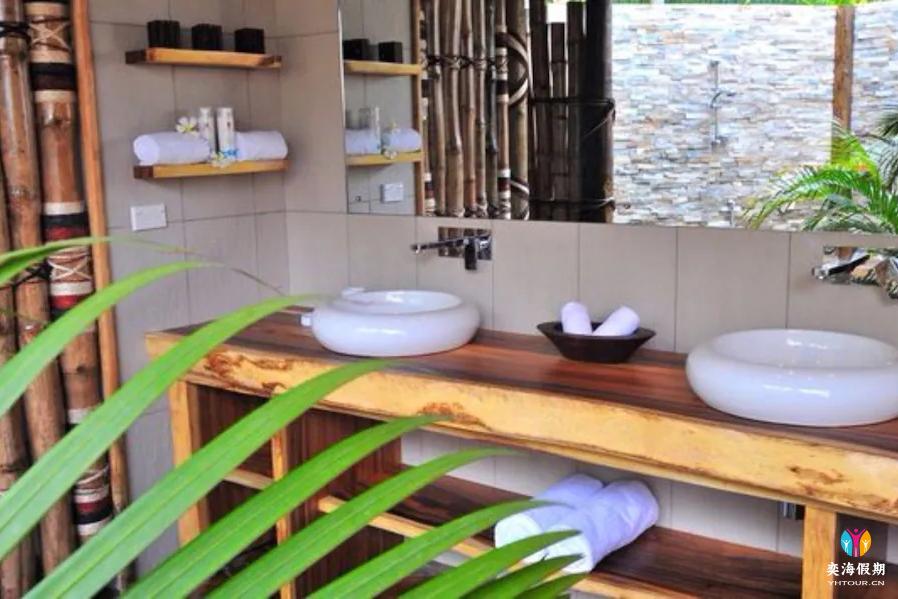 Beachfront Villa2.jpg
