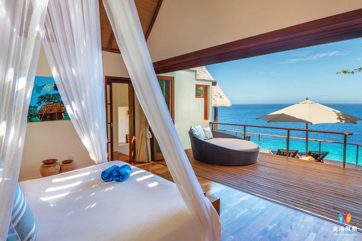 Sunset Plunge Pool Villas (3).jpg