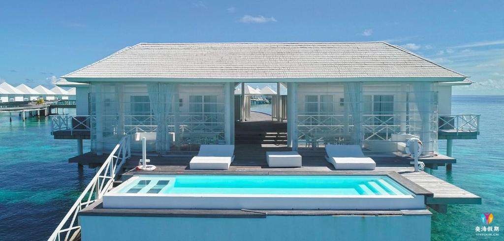 Two Bedroom Pool Water Villa (3).jpg