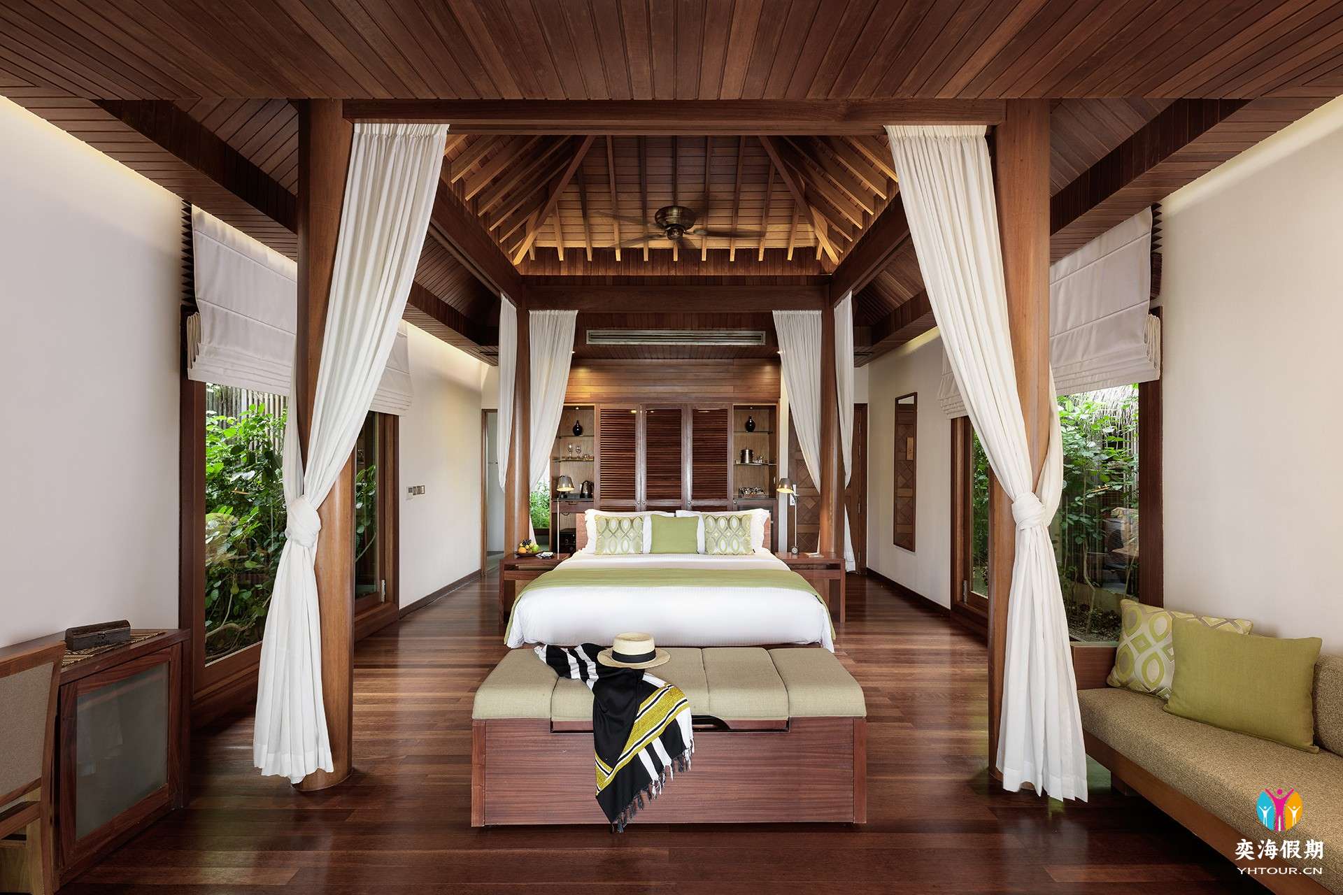 Baros Pool Villa.jpg