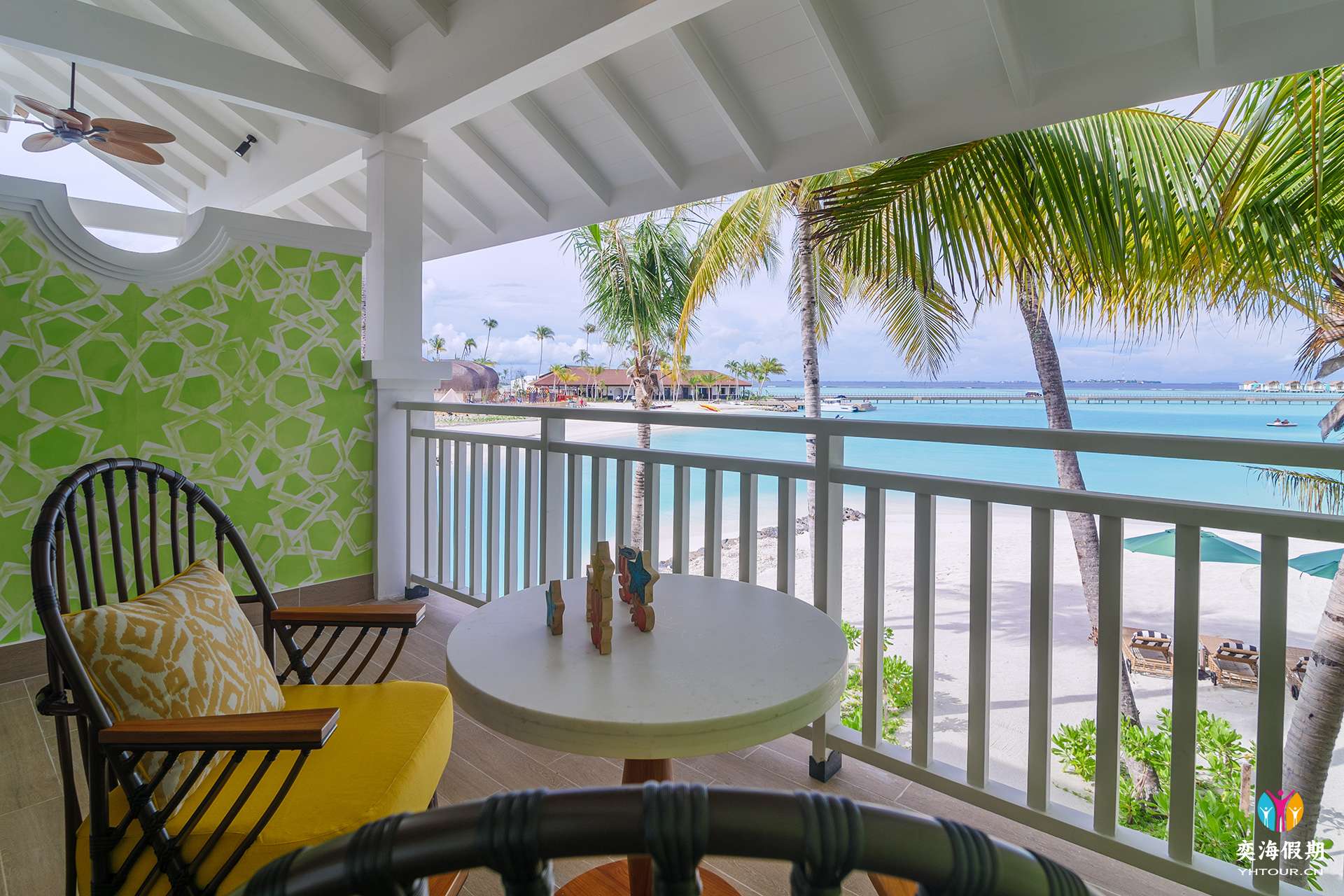 SAii Lagoon Maldives_SkyRoom Twinbed_T2RV_ 3-MLEGSQQ_LI.jpg