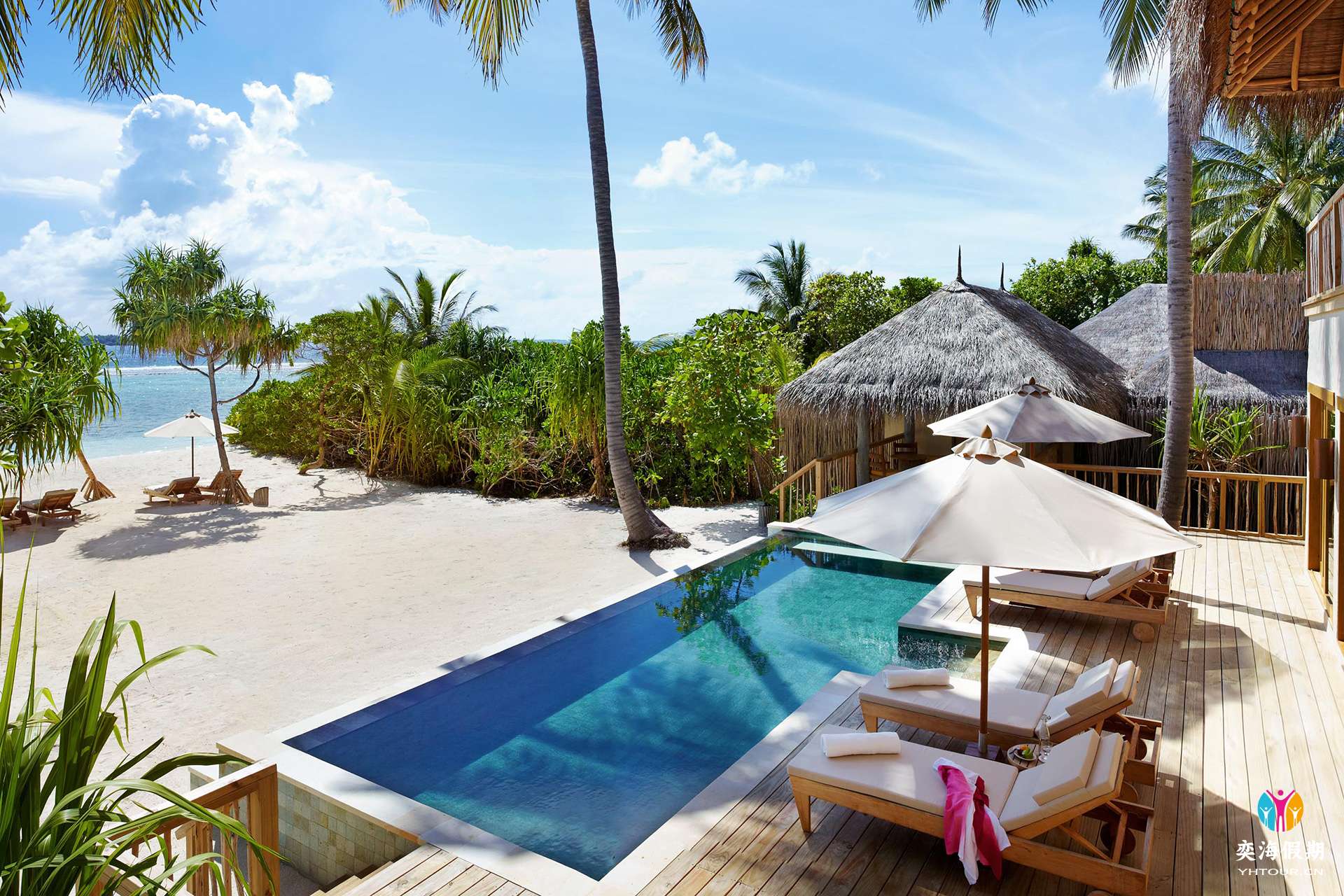 two-bedroom-ocean-beach-villa (2).jpg