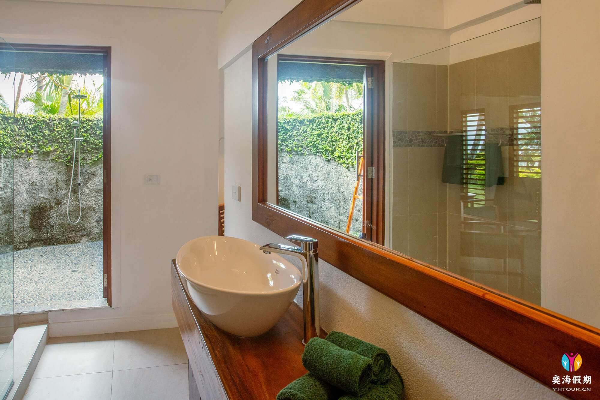 Deluxe Villa (2).jpg