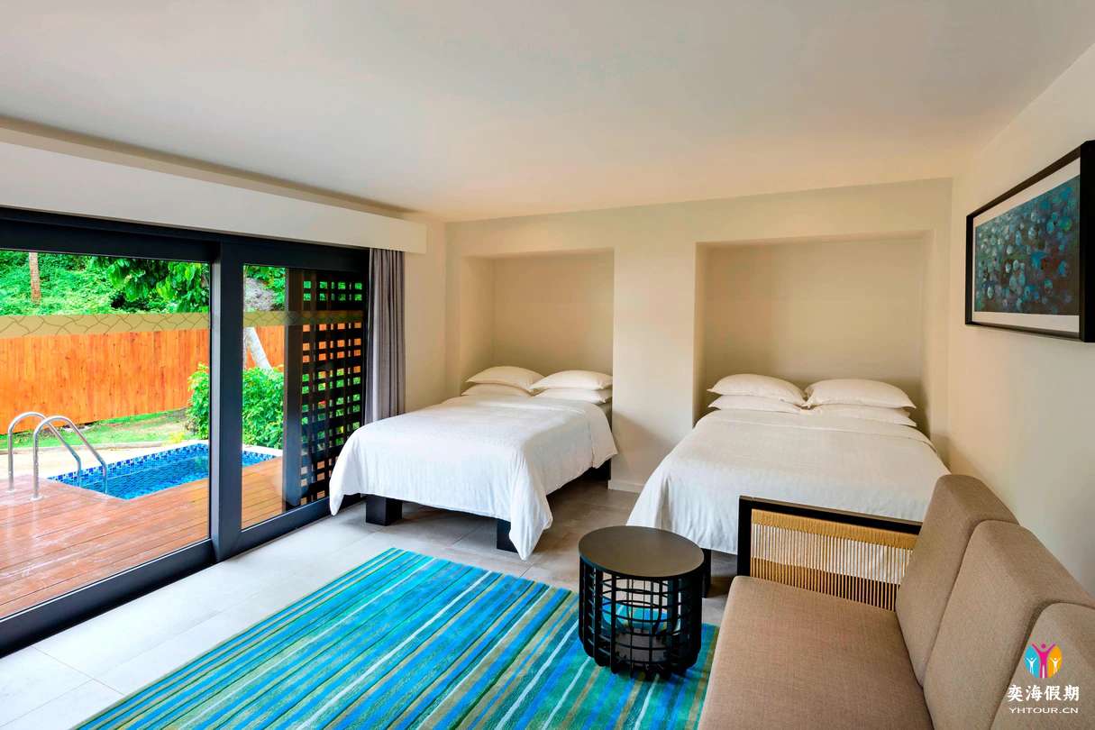 Island Family Suite pool2.jpg