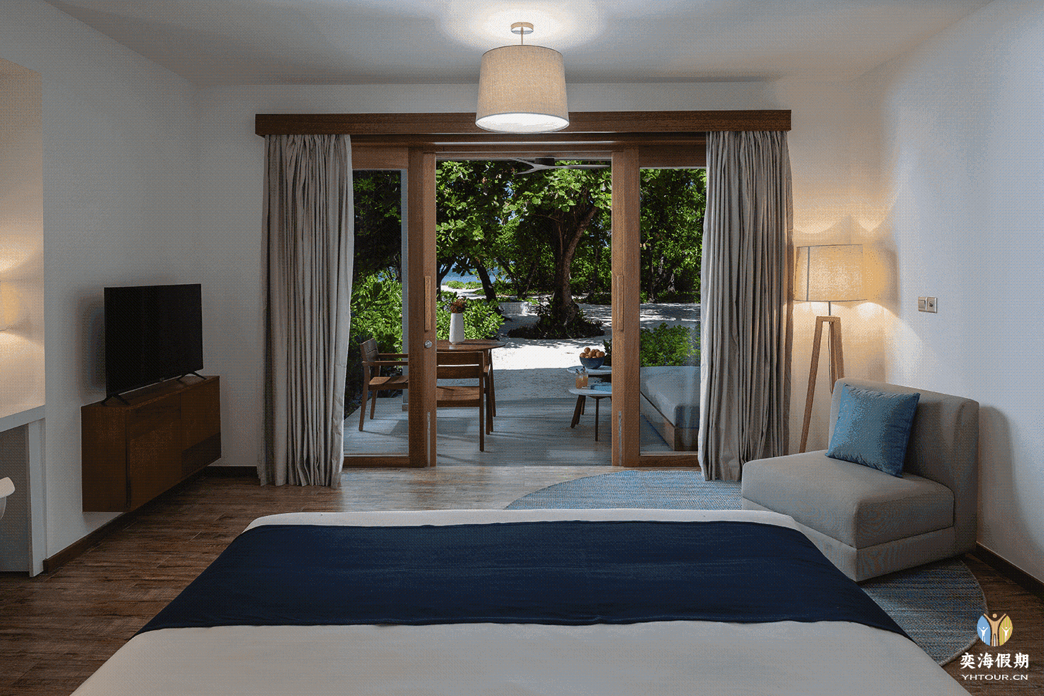 Sunset Beach Suite.png